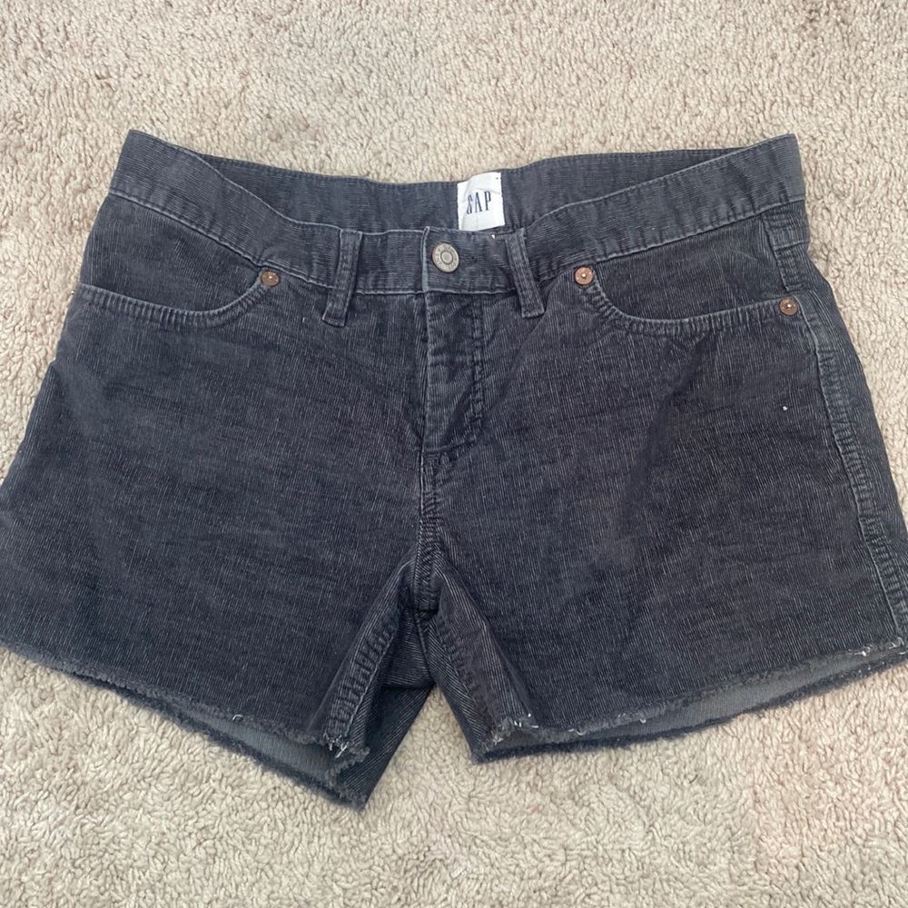 Gap shorts